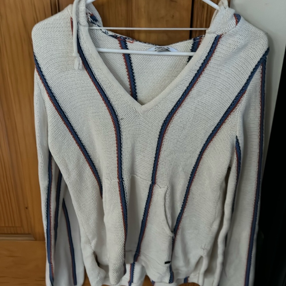 O’Neil sweatshirt with hoodie for teenagers girl cream  with blue and orange